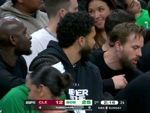 NBA季前赛：骑士vs凯尔特人第1节英文原声回放