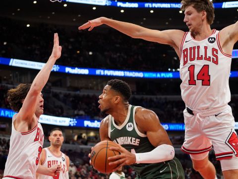 雄鹿127-121公牛 特纳19+6携手字母13+10击败公牛