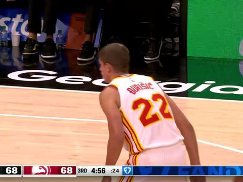 NBA季前赛：热火vs老鹰第3节中文解说回放