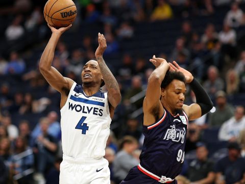 迪林汉姆vs广州龙狮集锦 出战28分钟高效砍下27分2篮板9助攻