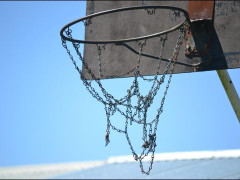 广州队三场NBA季前赛陈国豪总计得到33分,场均11分国内球队得分榜榜首