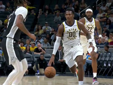 马瑟林vs马刺集锦 狂砍31分一度百分百命中率效率恐怖