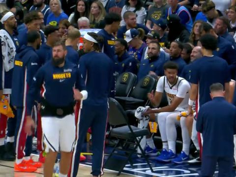 NBA季前赛：公牛vs掘金英文原声全场回放