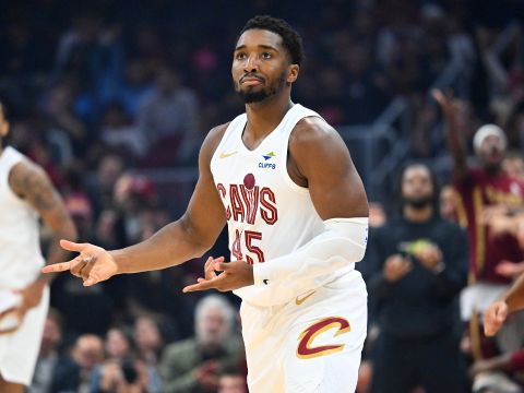 米切尔vs活塞集锦 全场轻取17分得分爆发力简直无解