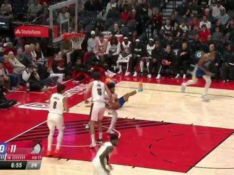 [杨瀚森干扰库里]防守威慑力！杨瀚森镇守篮下成功干扰库里上篮