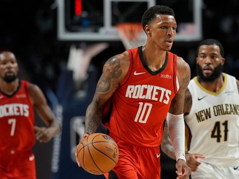 小史密斯vs鹈鹕集锦 砍下全场最高26分挑起进攻大梁