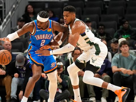 亚历山大vs雄鹿集锦 首发登场拿下23分6助攻半场打卡下班攻防均有建树