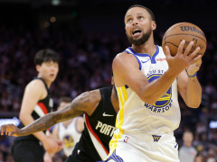NBA季前赛勇士vs开拓者半场 库里出战16分钟砍下15分5板4助正负值+10