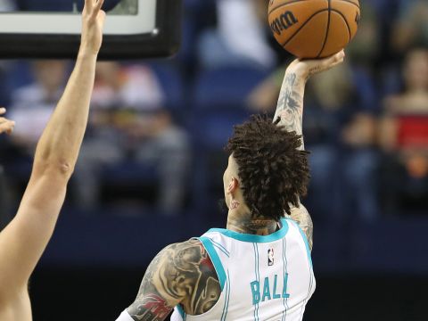 灰熊116-145黄蜂 小贾伦-杰克逊17分难挡拉梅洛-鲍尔23+5+8