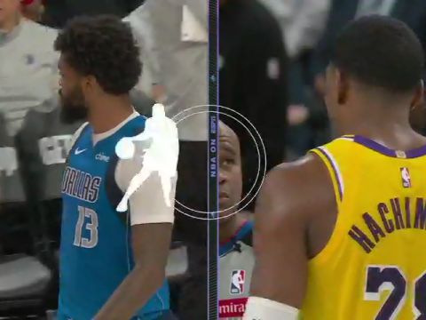 独行侠vs湖人英文原声全场回放