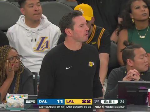 独行侠vs湖人第1节英文原声回放