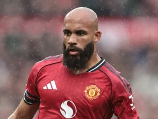 曼联“老大哥”姆布莫试图说服英超球星加盟红魔