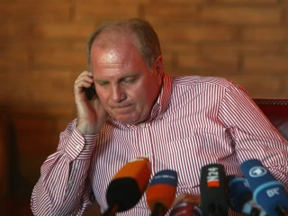 德甲俱乐部陷入困境?这些自由球员可以助你一臂之力