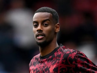 阿恩·斯洛特表示,亚历山大·伊萨克在利物浦经历了“六周的季前赛”后,现在已经进入状态