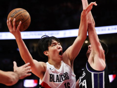 NBA季前赛开拓者vs爵士半场战报 杨瀚森出战9分钟获得3分开拓者半场领先4分