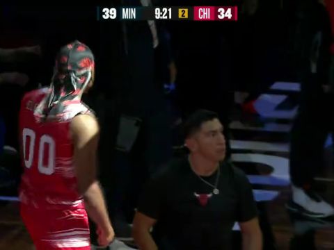 NBA季前赛：森林狼vs公牛英文原声全场回放