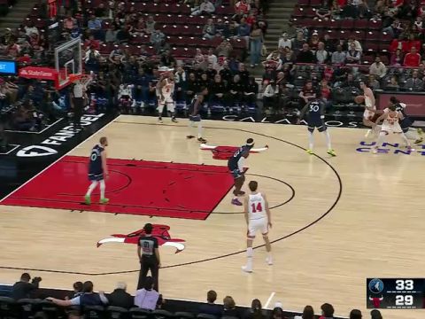 NBA季前赛：森林狼vs公牛第2节英文原声回放