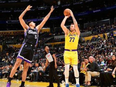 [东契奇个人集锦]数据爆炸！东契奇vs国王独揽31+5+9集锦