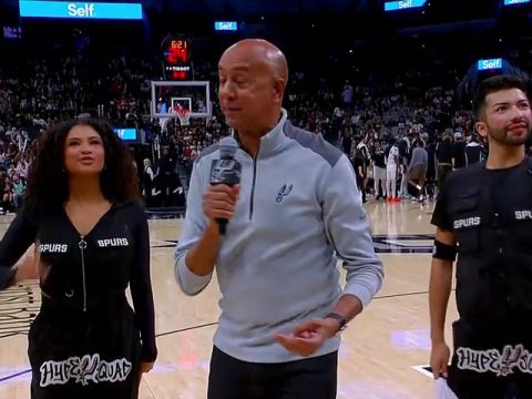 NBA季前赛:步行者vs马刺英文原声全场回放
