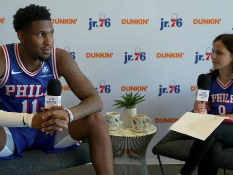 NBA季前赛:森林狼vs76人第1节英文原声回放