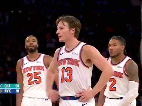 NBA季前赛:黄蜂vs尼克斯第4节中文解说回放