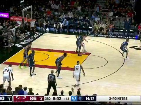 NBA季前赛:灰熊vs热火第3节英文原声回放