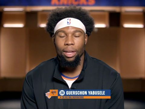 NBA季前赛:黄蜂vs尼克斯第3节中文解说回放