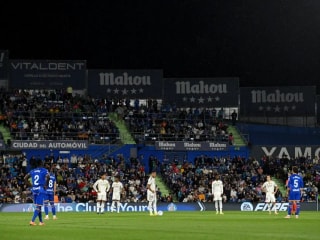 西甲球员为何发起静止抗议?此外:欢迎来到英超解雇赛季