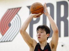杨瀚森回应恩师将观战NBA首秀:很开心 做好自己 父母后续会到场