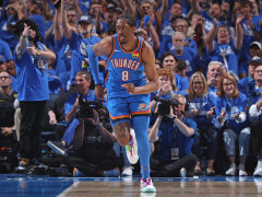 NBA常规赛揭幕战雷霆vs火箭 杰伦威将因手腕伤势的康复进程，缺席本场揭幕战