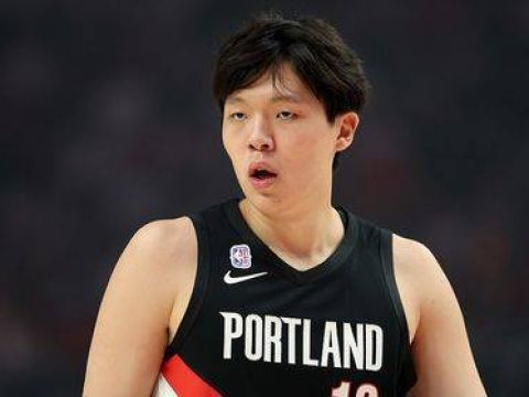 [杨瀚森集锦]首秀落幕！杨瀚森下半场未出战 全场5分16秒&罚球2中2得到2分1板