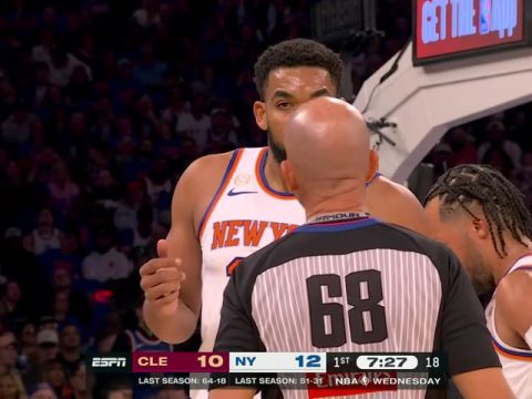 NBA常规赛：骑士vs尼克斯英文原声全场回放