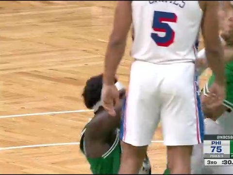 NBA常规赛:76人vs凯尔特人第3节英文原声回放