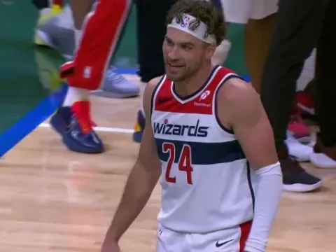 【全场回放】 雄鹿vs奇才 (贾磊)