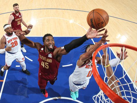 骑士111-119尼克斯 米切尔空砍31+5难阻布伦森23+5唐斯两双