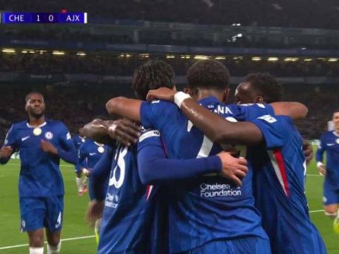 [进球视频]切尔西1-0领先！福法纳头槌回做吉乌推射破局