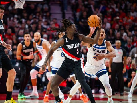 森林狼118-114开拓者 杨瀚森首秀2分1板华子41分森林狼拿下开门红