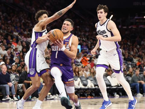 国王116-120太阳 布克狂砍31分威少国王首秀6+6不敌太阳