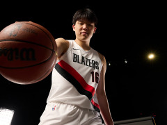 NBA常规赛森林狼vs开拓者 杨瀚森第三节比赛未能得到出场机会