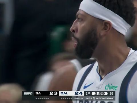 NBA常规赛：马刺vs独行侠英文原声全场回放