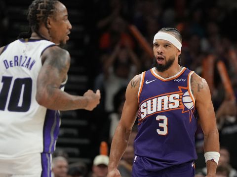 国王vs太阳精华回放 布克狂砍31分威少国王首秀6+6不敌太阳