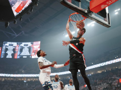 NBA高清直播在线直播:常规赛勇士vs开拓者(10月25日)三分对决引爆进攻大战