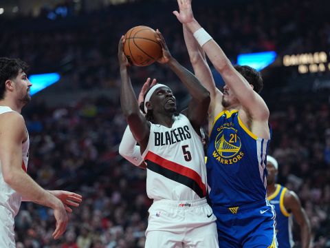 勇士vs开拓者精华回放 开拓者20分大胜勇士迎来赛季首胜