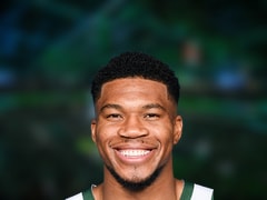 NBA每日篮板王:扬尼斯·阿德托昆博20篮板(2025年10月25日)