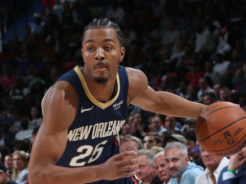 墨菲三世vs马刺集锦 得到24+10两双数据难挽颓势