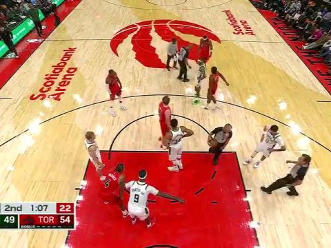 NBA常规赛：雄鹿vs猛龙第2节中文解说回放