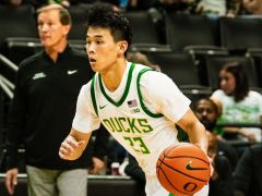 林葳NCAA首秀:首发10+4+2+1+0失误 率俄勒冈大学20分大胜