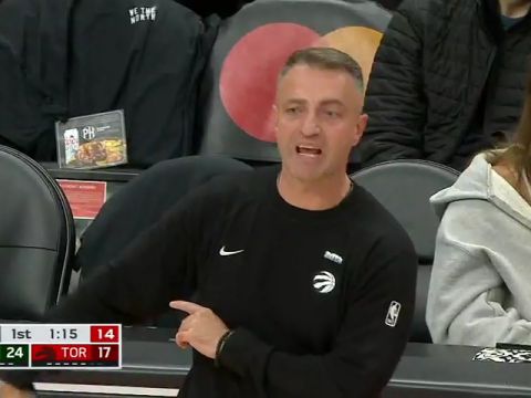 NBA常规赛：雄鹿vs猛龙第1节中文解说回放