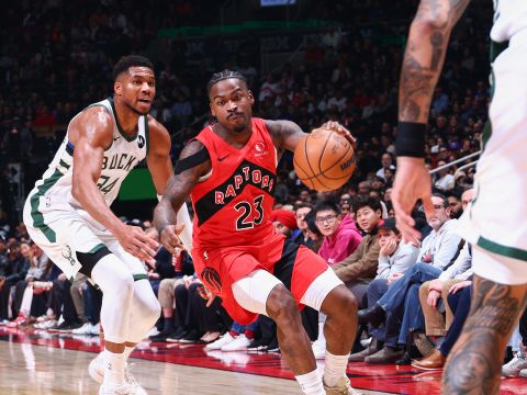 雄鹿122-116猛龙 字母哥轰下31+20率领雄鹿战胜猛龙