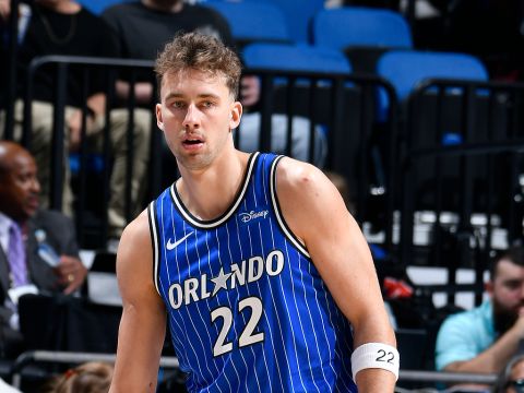 小瓦格纳vs老鹰集锦 17中10空砍27+6难挽颓势